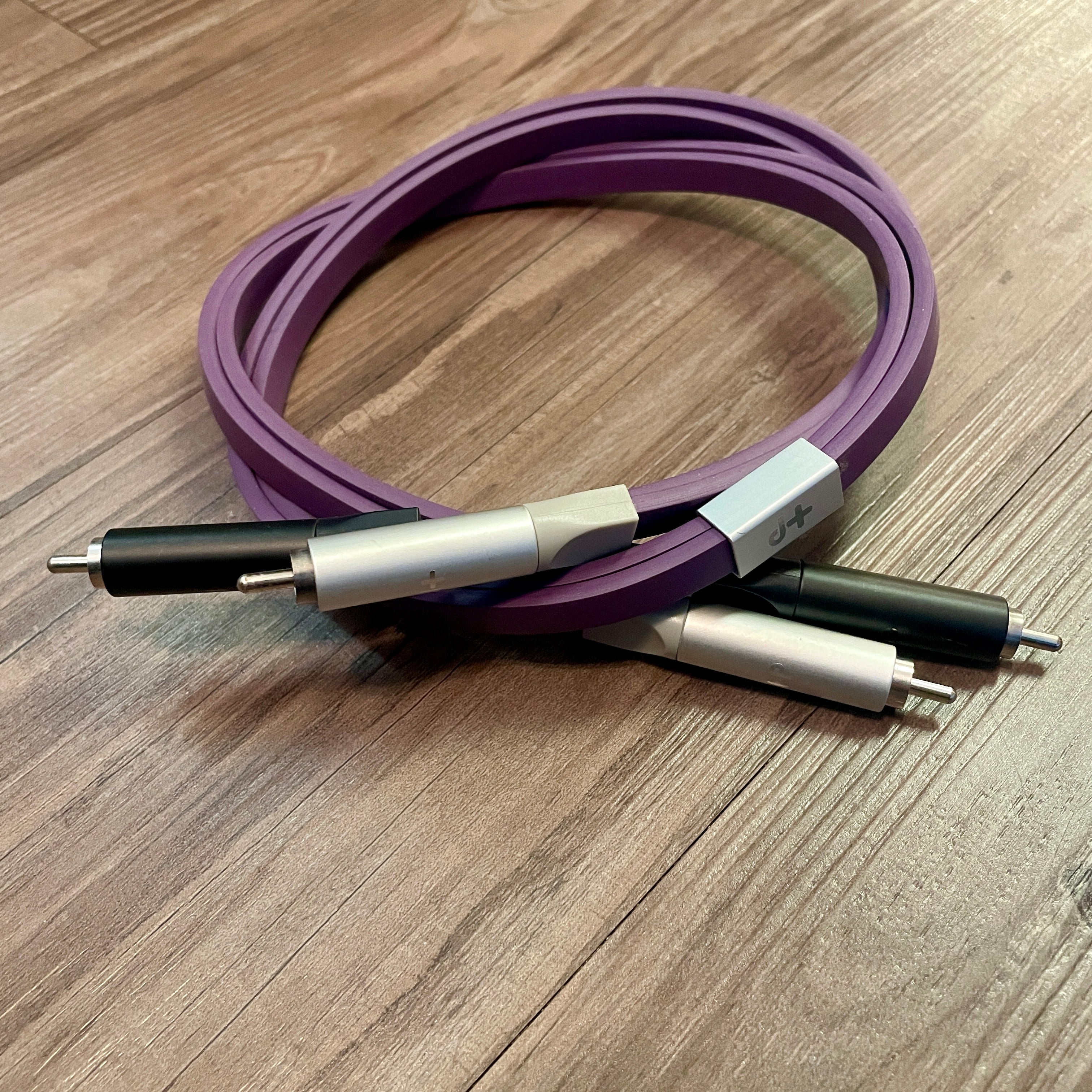 Oyaide NEO D+ S Class RCA 1m x3 bundle