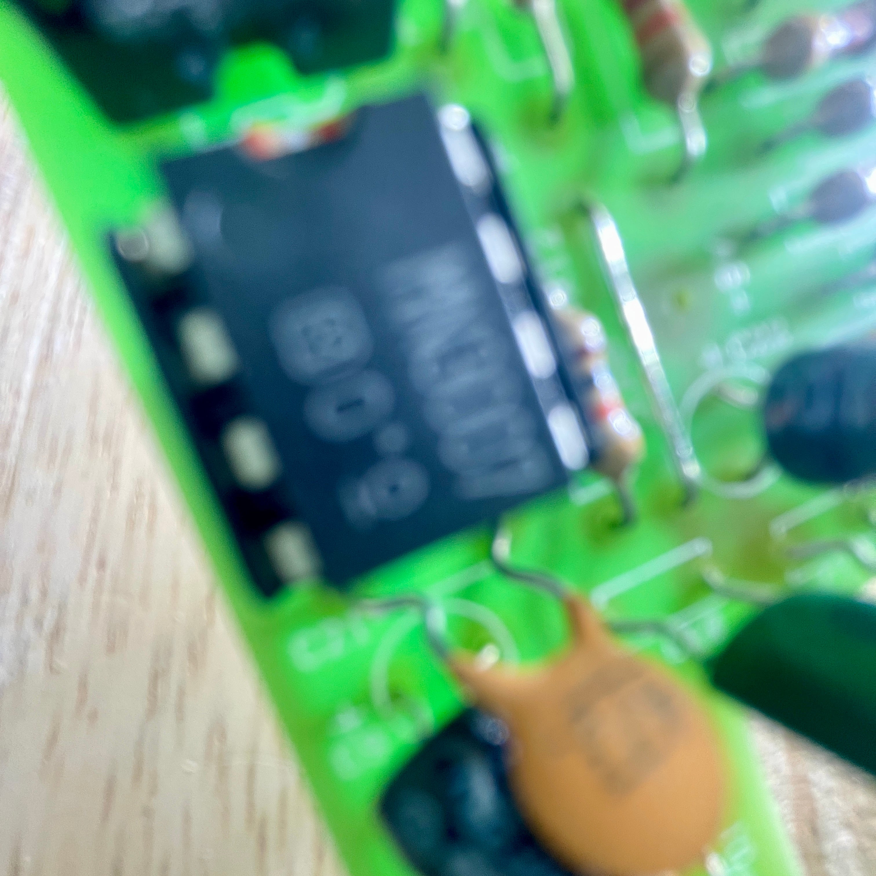 EHX Small Clone Full Chorus